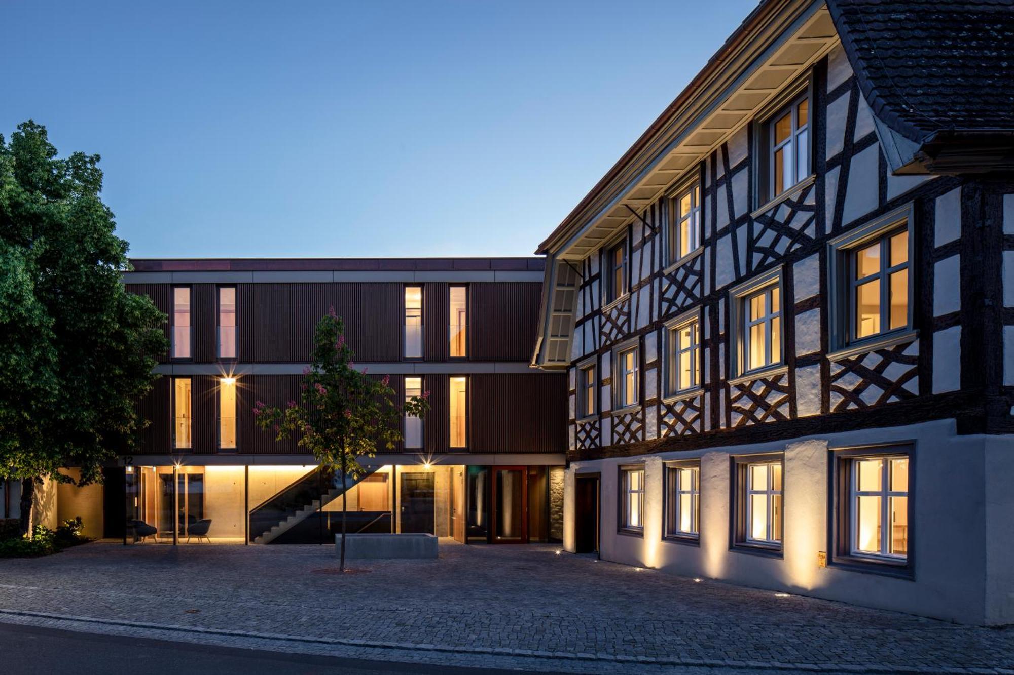 Sternen Bohlingen Aparthotel Екстериор снимка